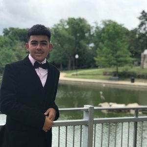 Meet your Posher, Gabriel